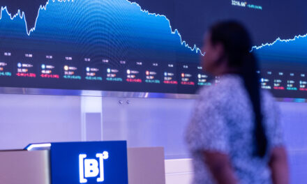 Financiamento de veículos desacelera e cai 0,3% no ano