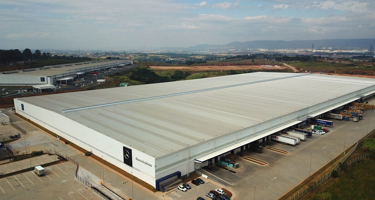 Em casa nova, centro logístico da Mercedes-Benz ganha em eficiência