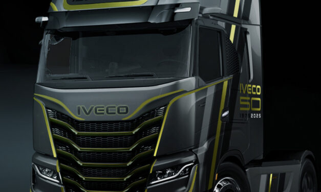 Iveco lança edição comemorativa do S-Way aos 50 anos da marca