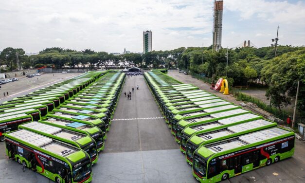 Venda de ônibus elétrico tem alta sem precedentes