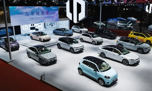 Leapmotor acelera linha de montagem e quintuplica produção anual