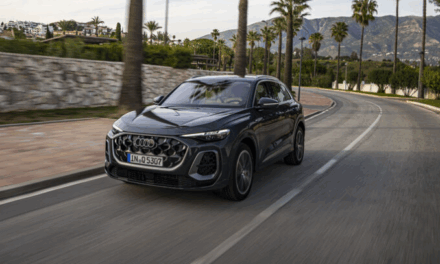 Terceira geração do Q5 chegará às revendas Audi ainda este ano