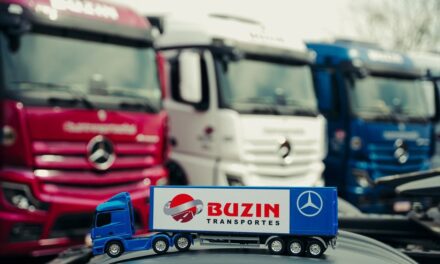 A gaúcha Buzin reforça frota com 20 Mercedes-Benz Actros