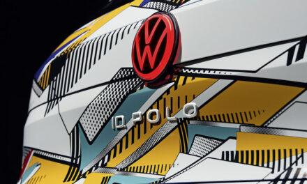 Ainda camuflado, VW mostra seu novo elétrico, o ID. Polo