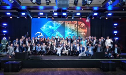 Em noite de festa, Volkswagen premia os melhores concessionários