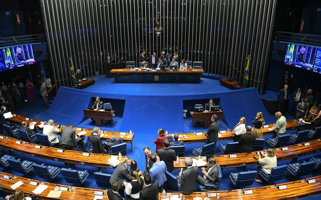 Anfavea mantém otimismo quanto ao teto de 5% do imposto seletivo