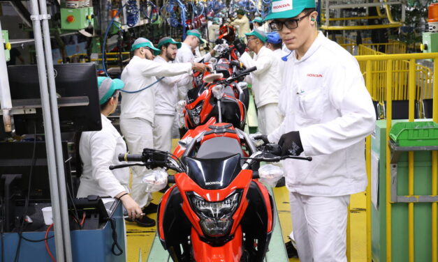 Indústria de motos abre 1,8 mil vagas e revê projeções para cima