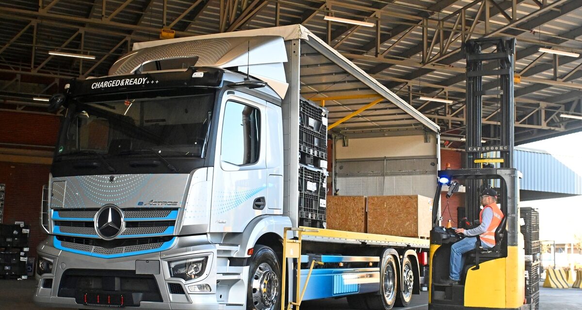 Mercedes-Benz incorpora o eActros na logística interna da fábrica de SBC