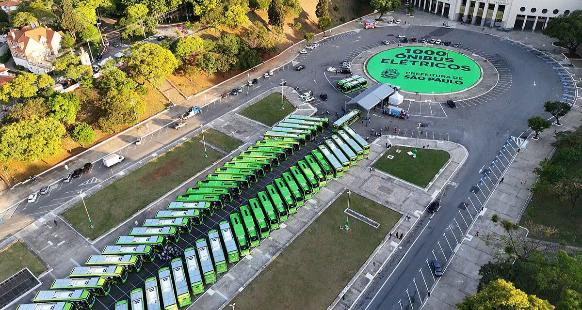 Frota de ônibus elétricos de São Paulo ultrapassa 1 mil unidades