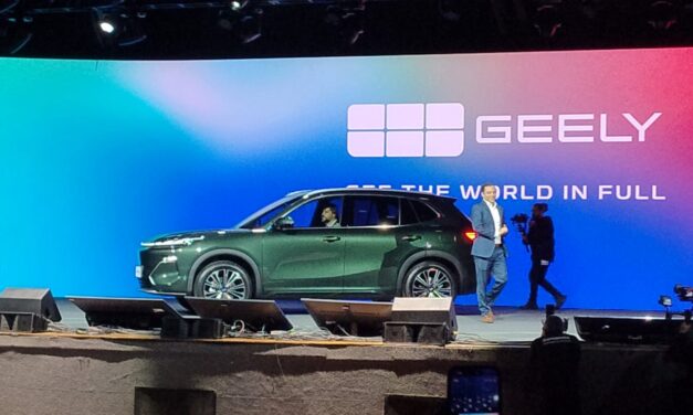 Geely confirma híbrido EX5 como primeiro carro nacional