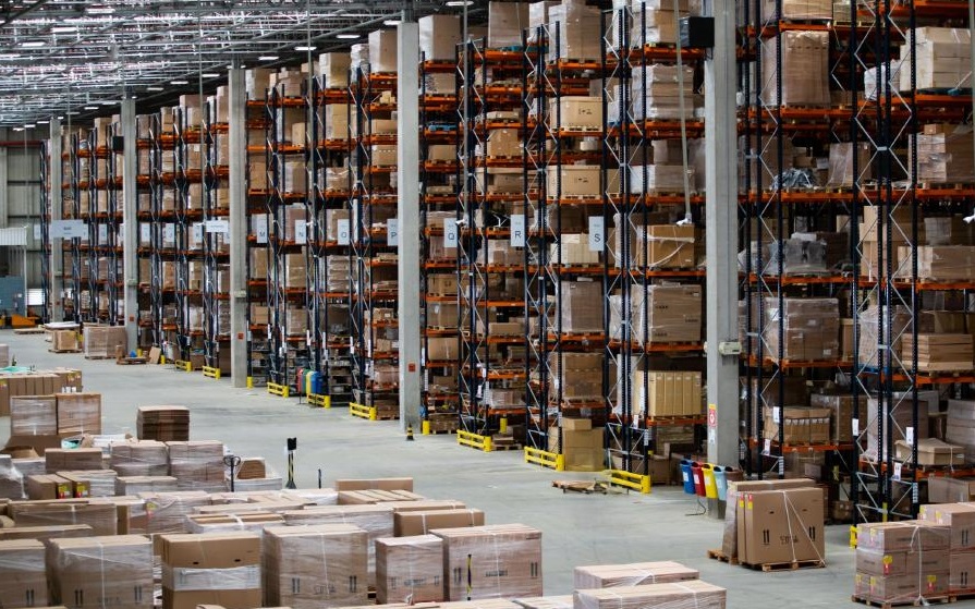 De olho nas exportações do Kait, Nissan inaugura CD de peças em Itatiaia