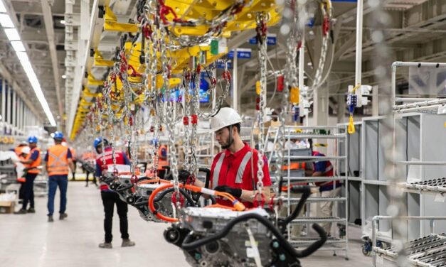 BYD anuncia 3º turno em Camaçari e novas contratações