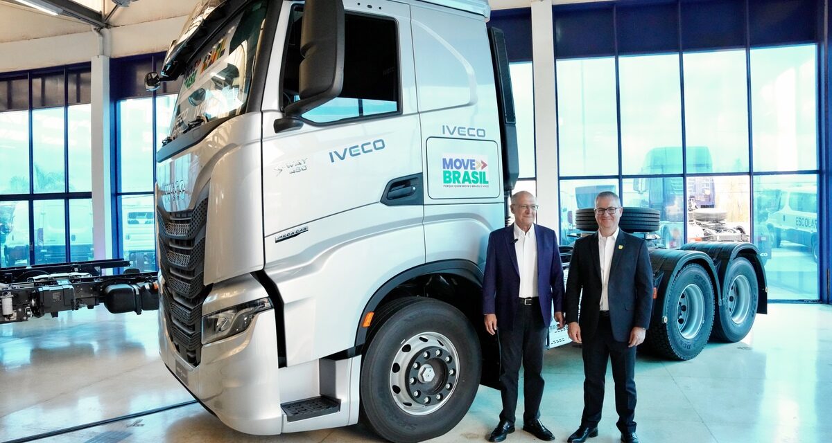 Alckmin participa de entrega de caminhões Iveco via Move Brasil