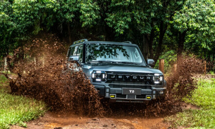 Após mostrar três modelos, Jetour revela seu 4º lançamento no Brasil