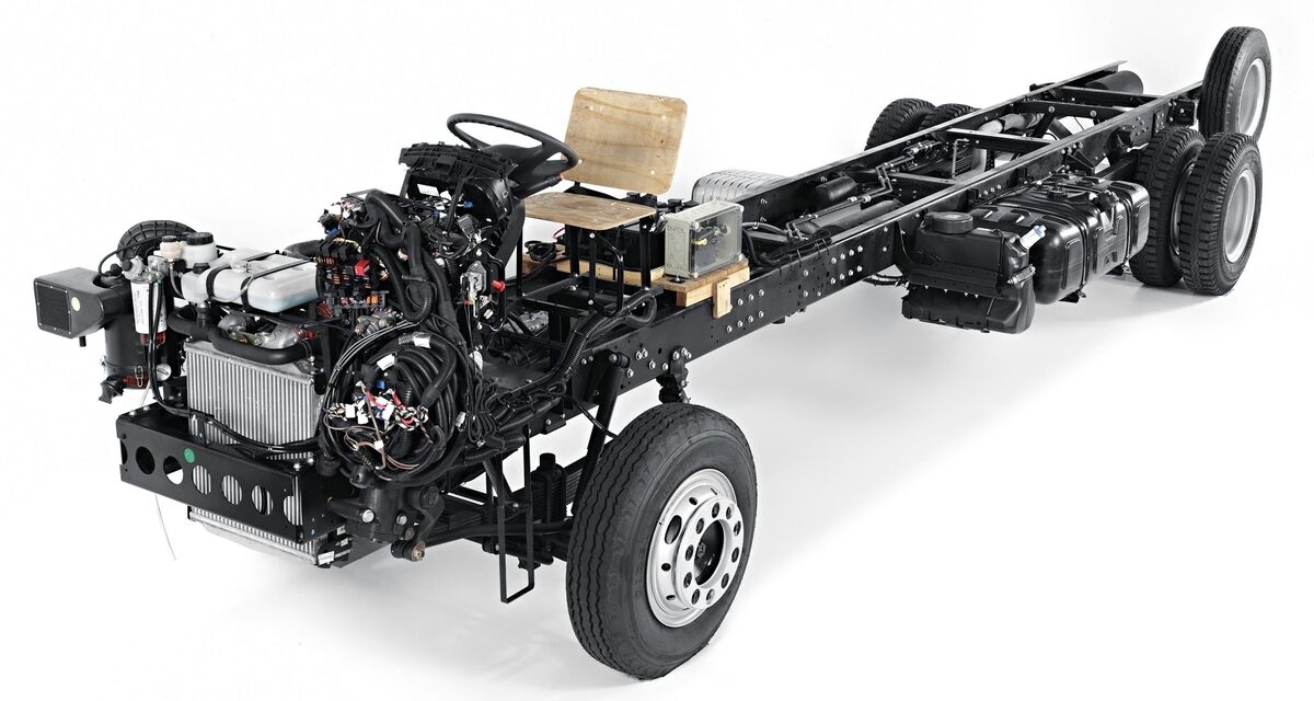 Mercedes-Benz aumenta presença no fretamento rural com o chassi OF 1519 R