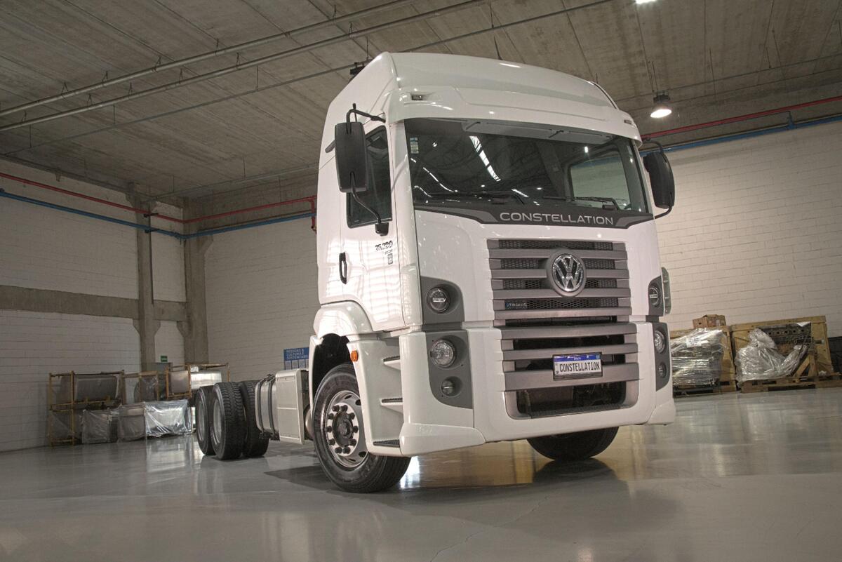 VWCO amplia oferta da linha Constellation com versões rígidas