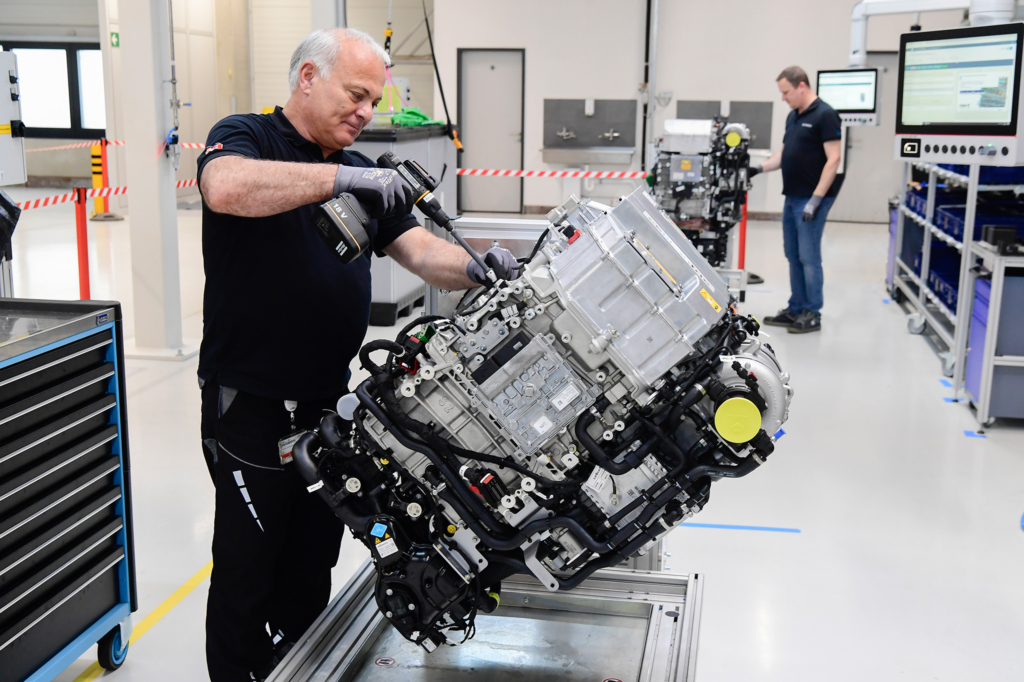 Toyota se une com Daimler e Volvo nas células de combustível para caminhões