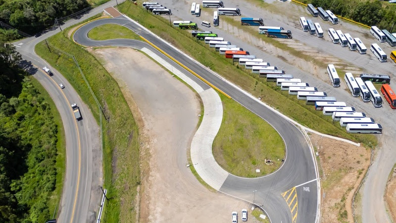 Em Caxias do Sul, a nova pista de testes da Marcopolo