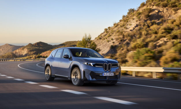 BMW inicia pré-venda do novo iX3 no Brasil