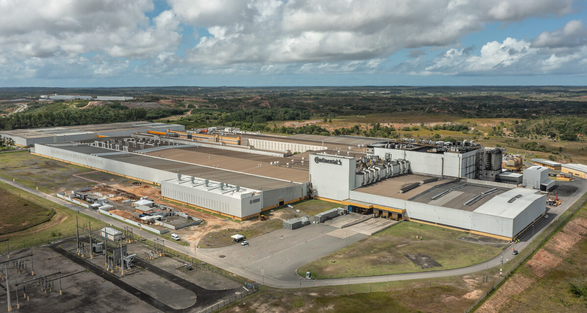 Continental completa 20 anos de produção em Camaçari