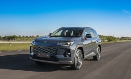 Toyota antecipa preços do RAV4 híbrido full