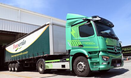 Mercedes-Benz eActros 300 registra resultados promissores em testes com a Suzano