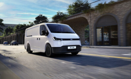 Ford confirma van elétrica Transit City no Brasil