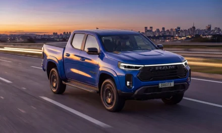 Ram inicia venda da Dakota Laramie Night Edition