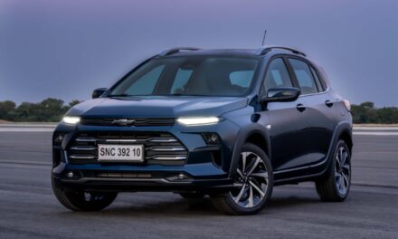 GM comemora venda de 14 mil Sonic na estreia comercial