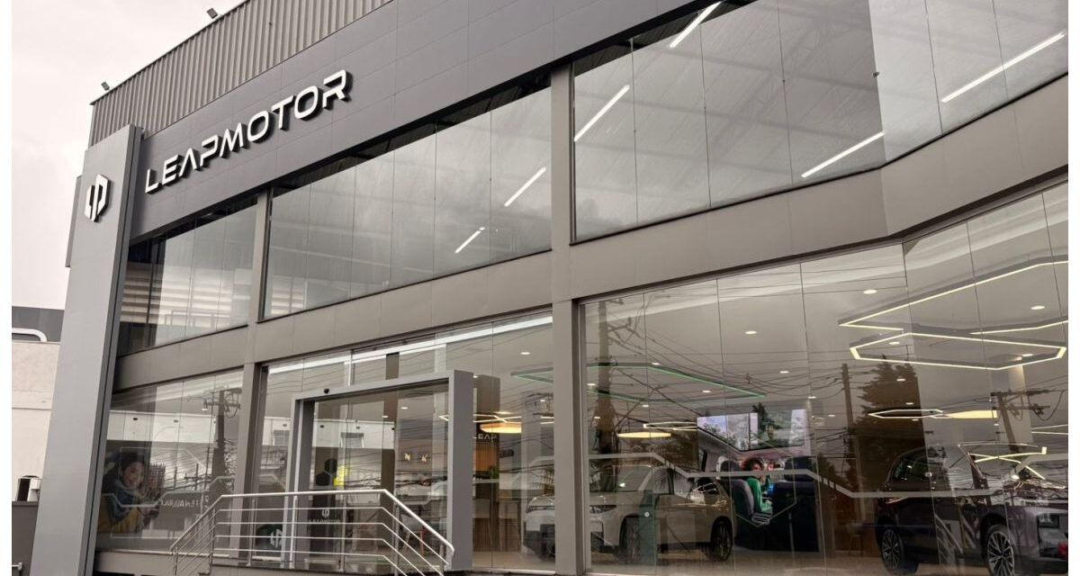Leapmotor abrirá mais 20 concessionárias até agosto