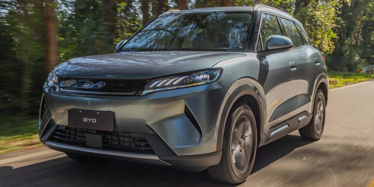 Nacionalizado, Atto 2 é o primeiro plug-in flex da BYD no mundo