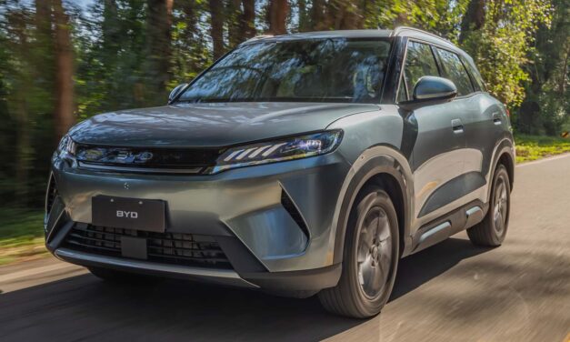 Nacionalizado, Atto 2 é o primeiro plug-in flex da BYD no mundo