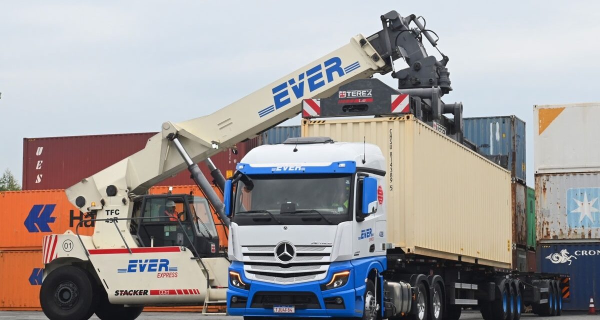 Ever Express amplia frota de caminhões com a Mercedes-Benz