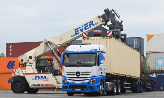 Ever Express amplia frota de caminhões com a Mercedes-Benz