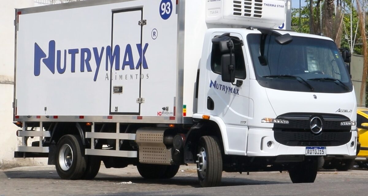 Nutrymax renova frota de caminhões com a Mercedes-Benz
