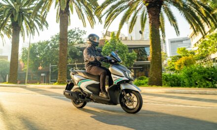 Modelos híbridos impulsionam demanda por motos eletrificadas